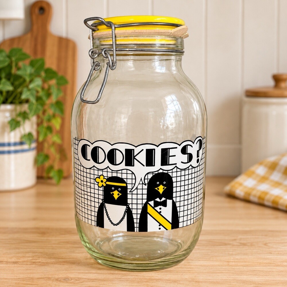 Vintage 1982 Carlton Glass 3L Penguin Cookie Jar Yellow Clamp Lid Retro